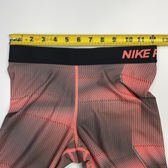 Nike Pro-Dri-Fit Multicolor Elastic Waist Athletic Pull On Capri - Picture 7 of 13